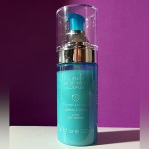 Quench - Micro Water Complex - Foaming Cleanser – Daily Cleanser (new w/o box)